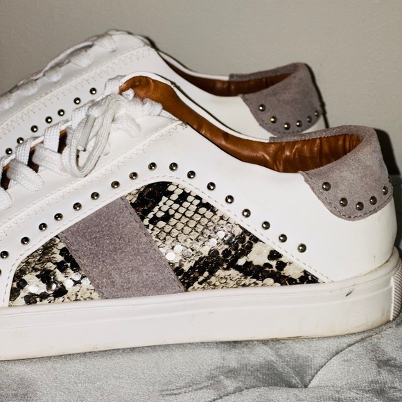 Steve Madden Annita Snake Skin Suede Sneakers shoe Womens - Picture 4 of 9
